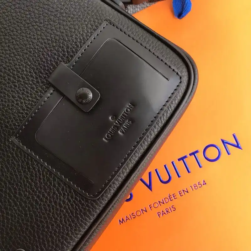 LV Bags 20B570005