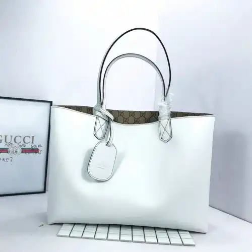 G*u*i bags 20b570075