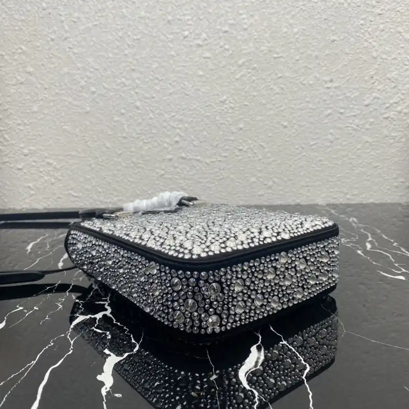 Pra*a bag 2201dj0005