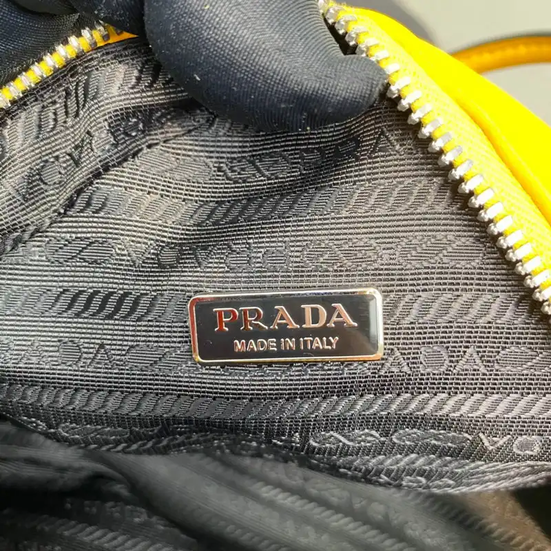 Pra*a bag 2205dj0057