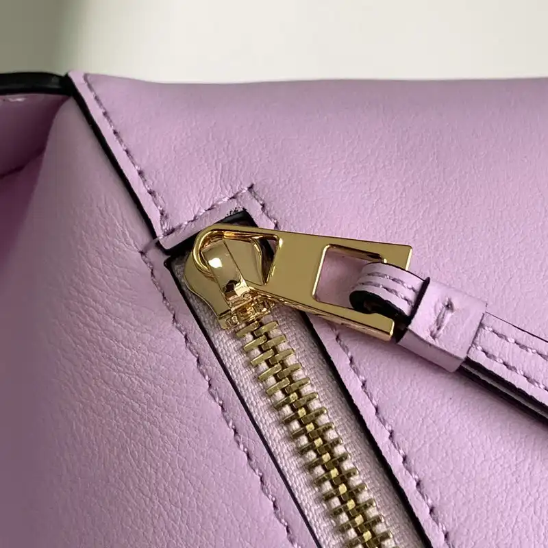 L0ew* bag 2209sw0007