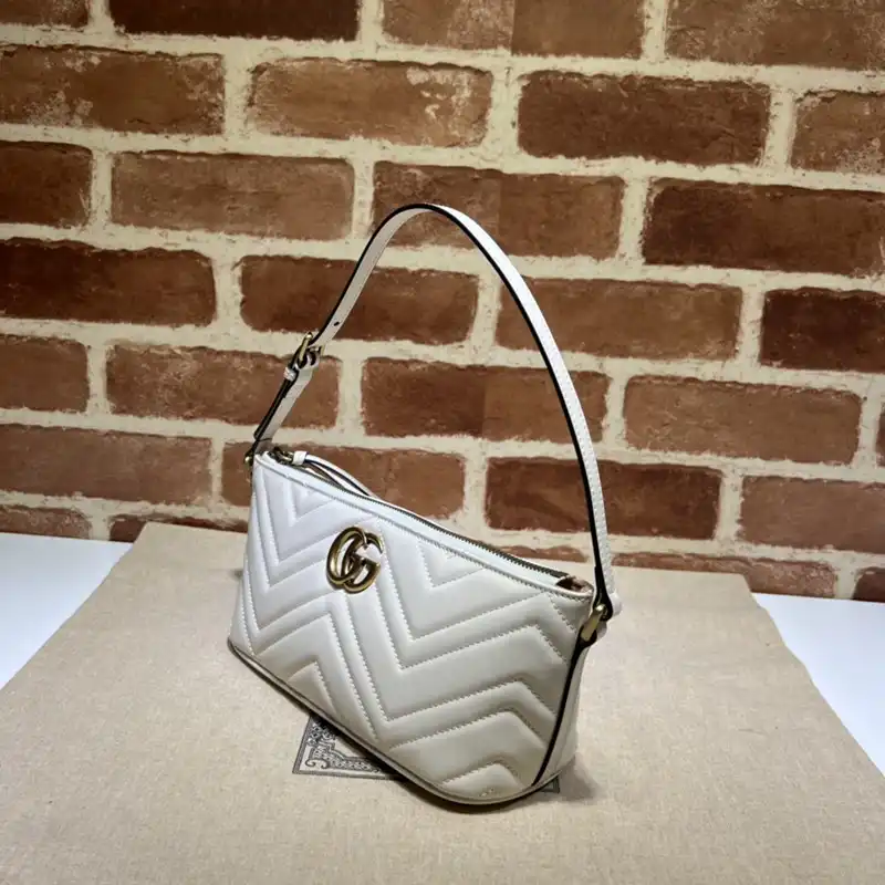 G*u*i bag 2304ya0090