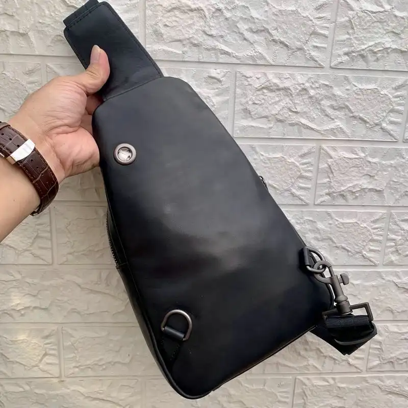 bo*te*ga Ve*ne*ta bag 20ya11043