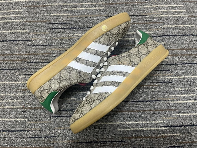 affordable g*u*i x Ad*s 43