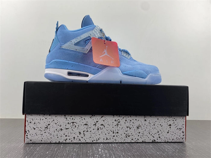 Jordan 4 Retro UNC AJ4 RelaxedFit 3935